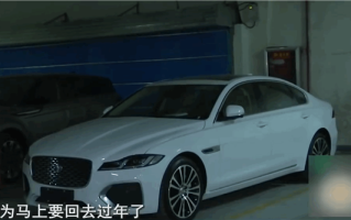 男子23.5万买捷豹新车却无法提车 4S店：合格证被押银行了