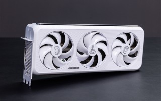 颜值党的白色恋人！电竞叛客RTX 5090 D X3W 开箱图赏