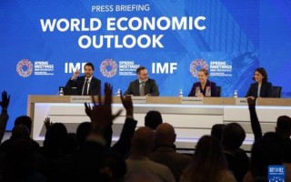 IMF下调全球经济增速预期 警示贸易战风险