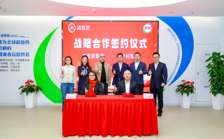 伊利与海底捞达成战略合作，共创餐饮与乳业合作新篇章