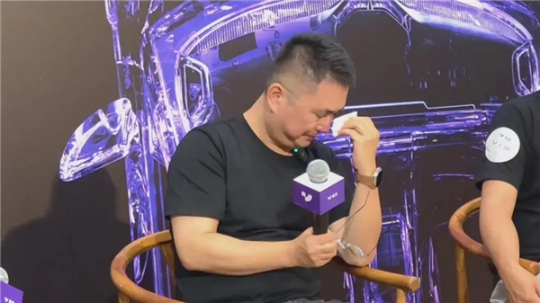 和极越的员工聊了一圈 我觉得世界是个巨大的草台班子-第10张图片-芙蓉之城