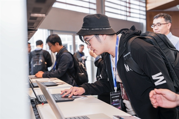 AMD与微软强强携手，开启 Windows 11 AI+ PC新时代！-第17张图片-芙蓉之城