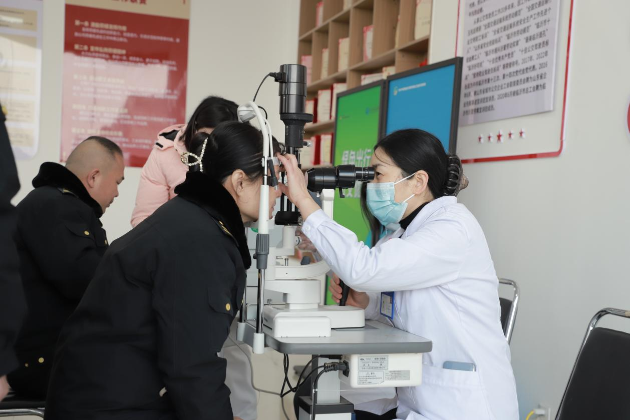 关爱驾驶员眼健康！华厦眼科获聘为临沂公交集团眼健康服务定点医院-第3张图片-芙蓉之城