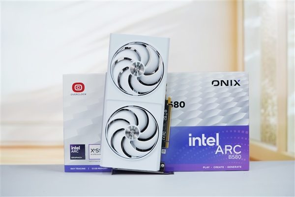 纯白双风扇！傲世追日Intel锐炫B580 OC显卡图赏-第1张图片-芙蓉之城