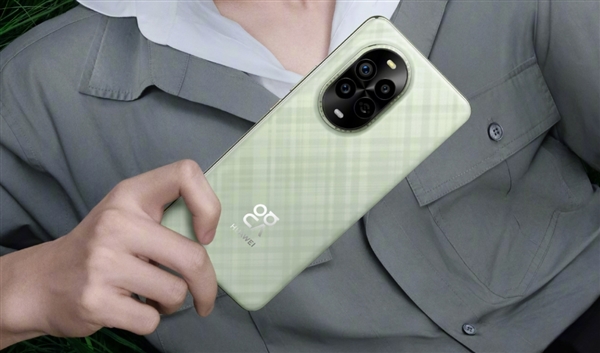 华为nova 13 Pro AI最佳表情体验：人人都是表情管理大师-第1张图片-芙蓉之城