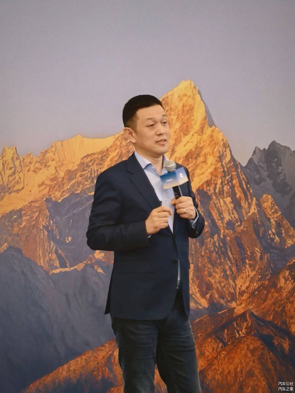 李斌正在变老,蔚来快快长大-第7张图片-芙蓉之城 李斌正在变老,蔚来快快长大-第7张图片-芙蓉之城