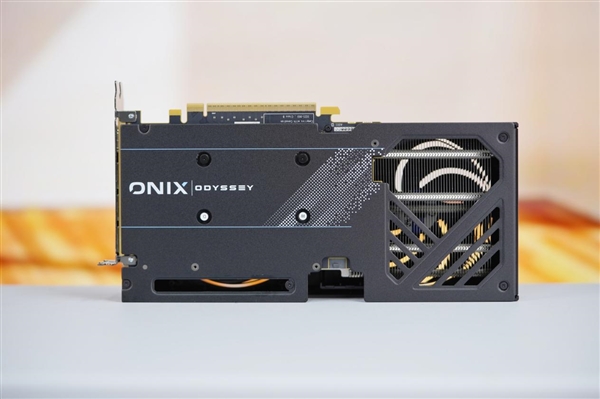 新一代甜品卡！傲世征途Intel锐炫B580显卡图赏-第5张图片-芙蓉之城