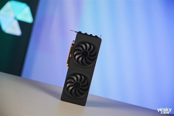 英特尔Arc B580 Limited Edition上手：轻松超越RTX 4060 2K档新选择-第1张图片-芙蓉之城