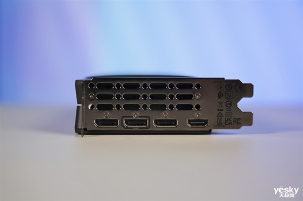 英特尔Arc B580 Limited Edition上手：轻松超越RTX 4060 2K档新选择-第5张图片-芙蓉之城