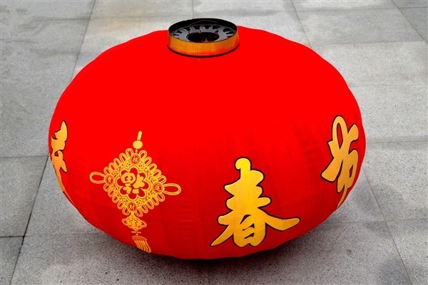 微博话题“第一批聪明的人已经堵在路上”引起广泛关注-第1张图片-芙蓉之城