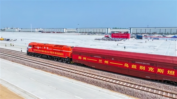 全球最大汽车滚装船交付比亚迪 1船装万车 今年还有4艘等着下水-第7张图片-芙蓉之城
