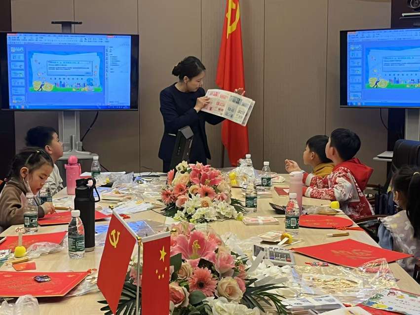 恒丰银行北京分行聚焦“一老一小” 开展反假货币知识宣传活动-第2张图片-芙蓉之城