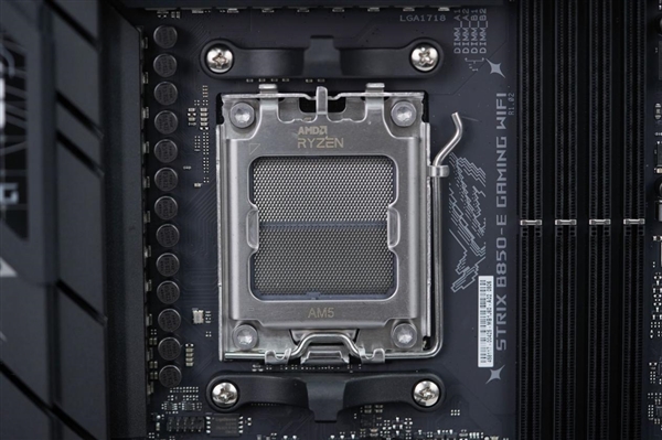 5个M.2接口！华硕ROG STRIX B850-E GAMING WIFI主板图赏-第8张图片-芙蓉之城