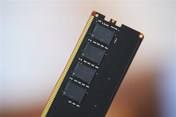 狂飙6400MT/s！英睿达DDR5 Pro超频版游戏内存图赏-第9张图片-芙蓉之城