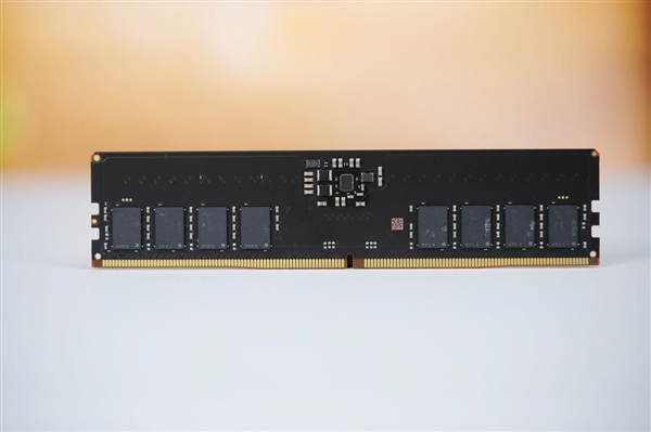 狂飙6400MT/s！英睿达DDR5 Pro超频版游戏内存图赏-第8张图片-芙蓉之城