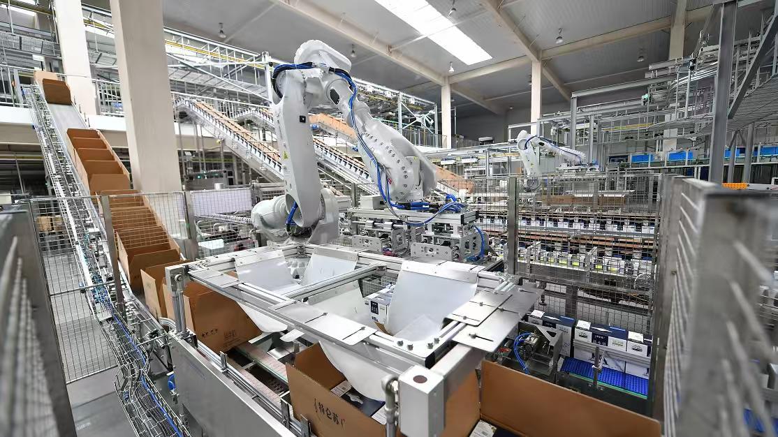 蒙牛出席WEF“灯塔工厂”颁奖典礼 树立全球乳业智能制造典范-第2张图片-芙蓉之城