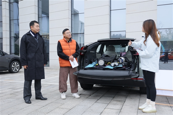 国内首款SUV、皮卡合体车！车主：长安启源E07一车能抵三车用-第4张图片-芙蓉之城