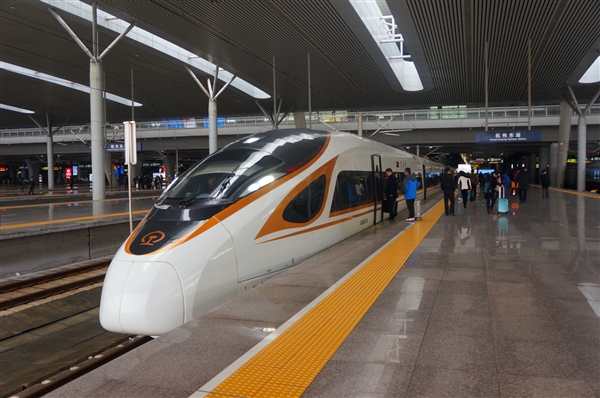 全国铁路今起实行新列车运行图：这些地区旅行时间大幅缩短-第1张图片-芙蓉之城