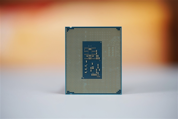 中国特供版！酷睿Ultra 5 230F小黑盒图赏-第4张图片-芙蓉之城