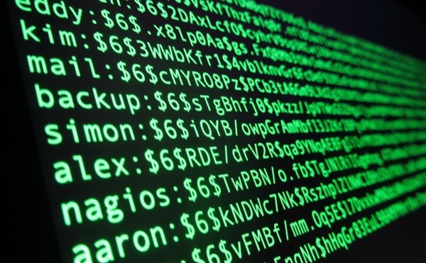 编译错误致Linux内核6.13系统崩溃 两个维护者遭批评-第1张图片-芙蓉之城