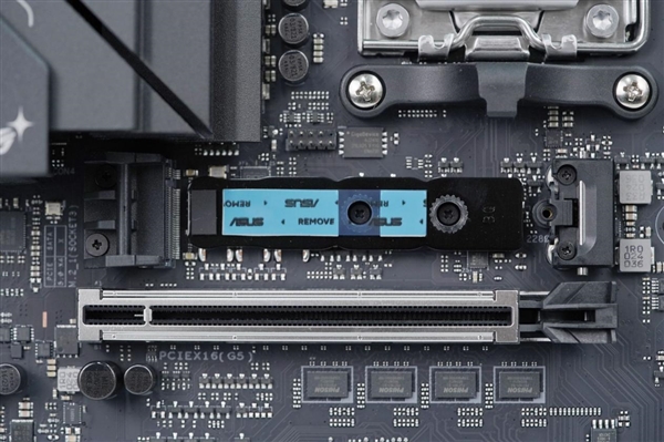 5个M.2接口！华硕ROG STRIX B850-E GAMING WIFI主板图赏-第23张图片-芙蓉之城