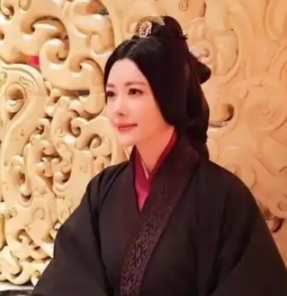 曹操最宠爱的妻子：卞夫人-第1张图片-芙蓉之城