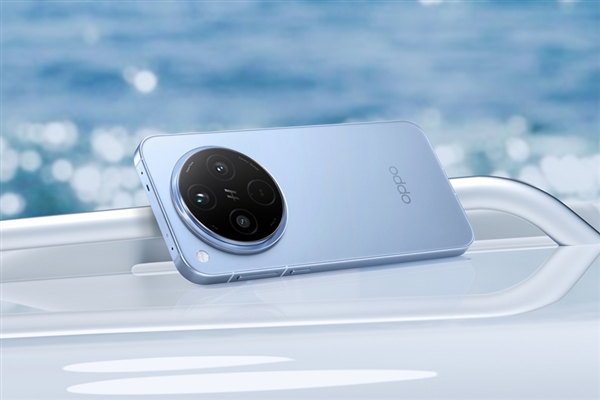 OPPO Find X8 Ultra直屏方向对了：曝友商超大杯开始评估直屏-第1张图片-芙蓉之城