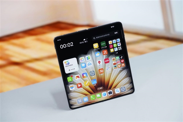 4mm行业最薄折叠屏！OPPO Find N5图赏-第3张图片-芙蓉之城