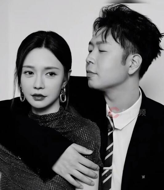 沈梦辰杜海涛庆祝结婚3周年 2人经历9年爱情长跑后结婚-第1张图片-芙蓉之城