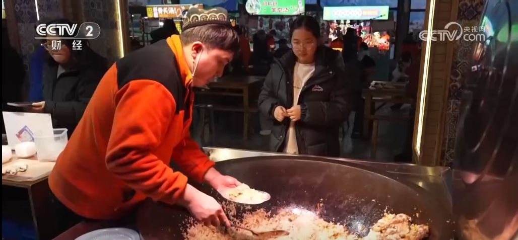 雪域风光“邂逅”民俗风情 大美新疆春节氛围感十足-第9张图片-芙蓉之城