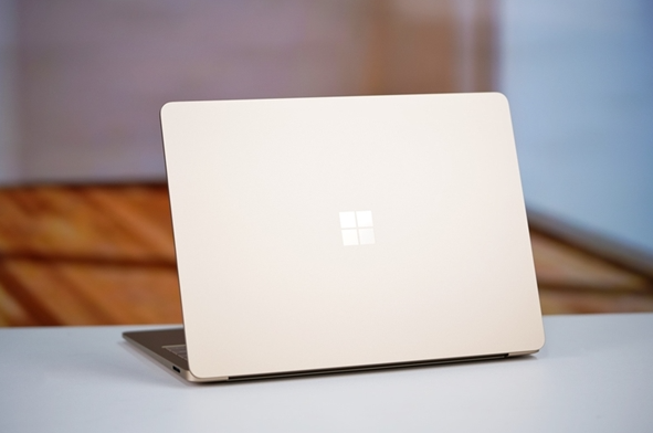 微软Surface Laptop 7因高退货率被电商平台黄色警告-第1张图片-芙蓉之城