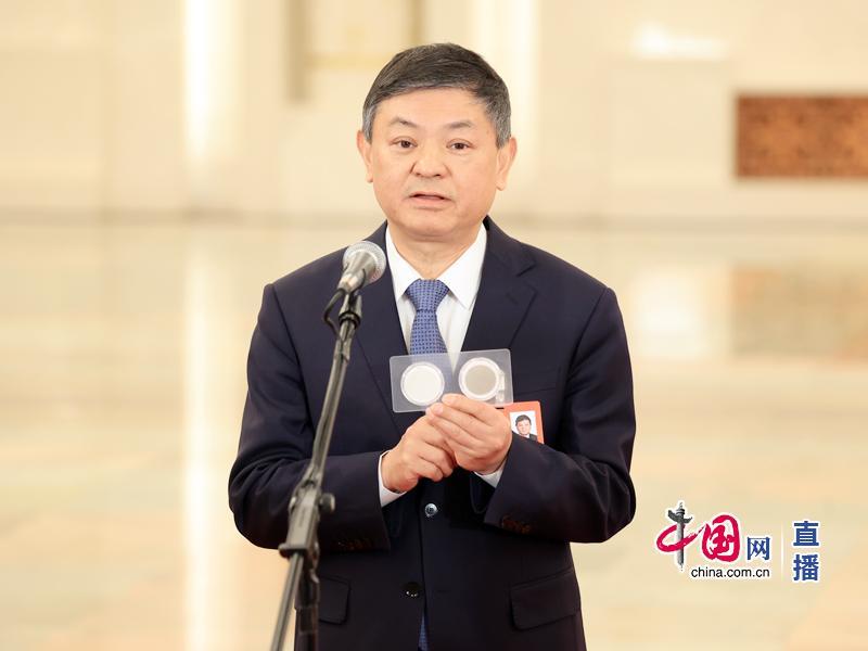 生态环境部部长黄润秋：我国可再生能源装机连续两年突破3亿千瓦-第2张图片-芙蓉之城