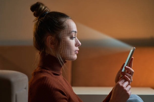 苹果可折叠iPad Pro将搭载屏下3D人脸识别技术-第1张图片-芙蓉之城