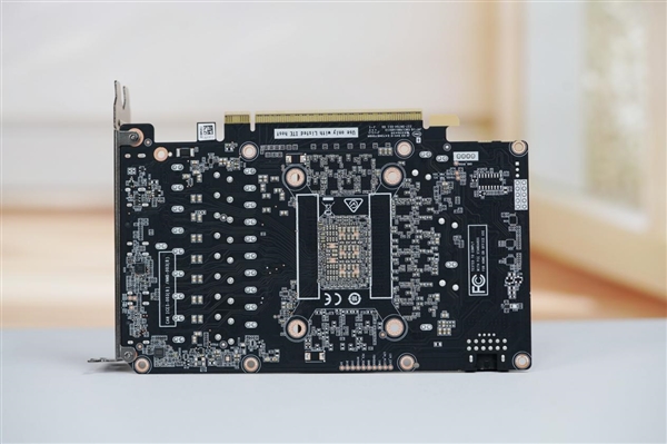 活力涂鸦！索泰RTX 5070 XGAMING OC显卡图赏-第19张图片-芙蓉之城