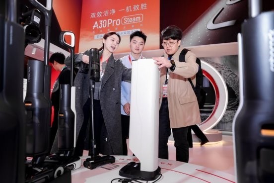洗烘套装首次亮相AWE2025 石头科技重塑清洁生态未来蓝图-第9张图片-芙蓉之城