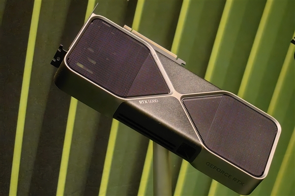 NVIDIA今年已售超300万块Blackwell AI GPU！怪不得RTX 50这么缺货-第3张图片-芙蓉之城