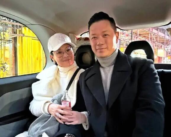 姚子羚力挺胡杏儿老公李乘德：每个人都需要拥抱-第1张图片-芙蓉之城