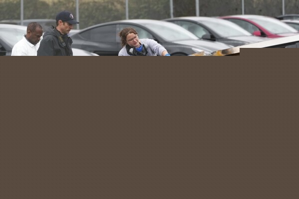 特斯拉在美国被针对！四辆Cybertruck起火烧毁 疑被人为纵火-第2张图片-芙蓉之城