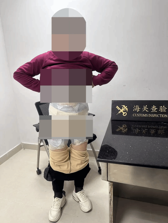 港珠澳大桥海关查获156张绑藏进境游戏光盘-第1张图片-芙蓉之城