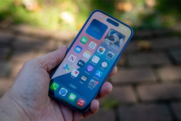 欧盟版iOS 18.4缺失关键功能：苹果砍掉了iPhone镜像-第2张图片-芙蓉之城