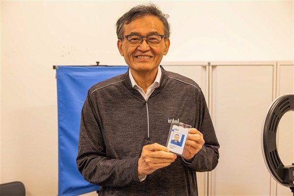 英特尔新任CEO陈立武上任首日心情愉悦-第1张图片-芙蓉之城