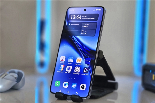 影像灭霸2.0！vivo X200 Ultra外观首曝-第2张图片-芙蓉之城