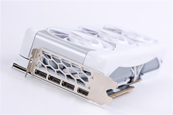 新星曜 放肆AI|影驰GeForce RTX 5090 D 星曜LUNA OC显卡评测-第14张图片-芙蓉之城