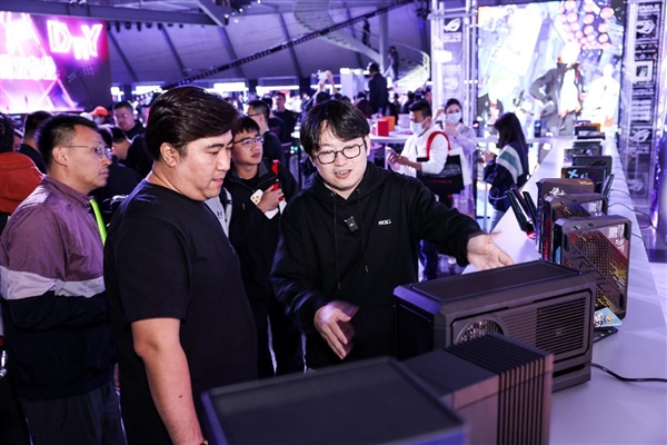 冲破次元壁 ROG DAY 2025华硕主板次元战力-第16张图片-芙蓉之城