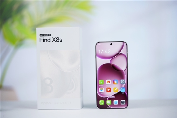 史上最窄四等边手机！OPPO Find X8s图赏-第1张图片-芙蓉之城