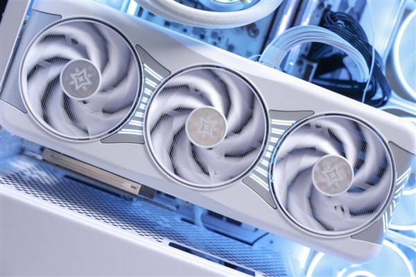 新星曜 放肆AI|影驰GeForce RTX 5090 D 星曜LUNA OC显卡评测-第21张图片-芙蓉之城
