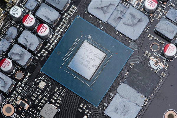 巧妙滑块设计！技嘉RTX 5060 Ti GAMING OC 16GB魔鹰图赏-第21张图片-芙蓉之城
