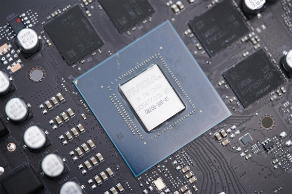 纯白高颜值！影驰RTX 5060 Ti金属大师白金版16GB MAX OC图赏-第19张图片-芙蓉之城