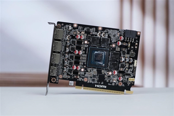 温润如玉！索泰RTX 5060 Ti 8GB月白显卡图赏-第17张图片-芙蓉之城