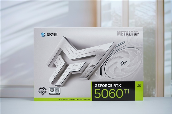 纯白高颜值！影驰RTX 5060 Ti金属大师白金版16GB MAX OC图赏-第24张图片-芙蓉之城